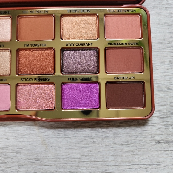 Too Faced Cinnamon Swirl Limited Edition Sweet & Spicy Eyeshadow Palette BNWT. - Picture 5 of 9